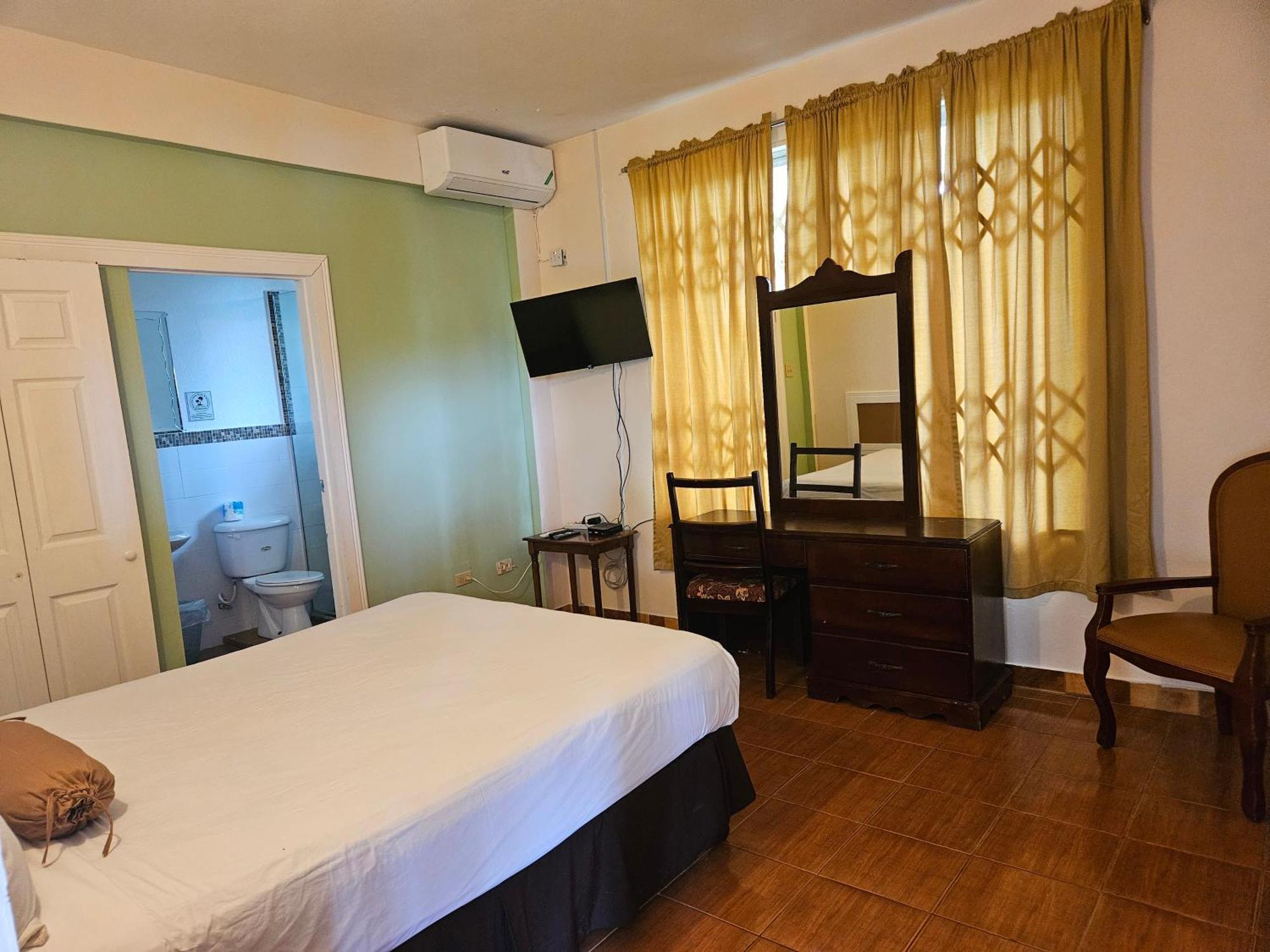 מונטגו ביי Palm Bay Guest House & Restaurant מראה חיצוני תמונה