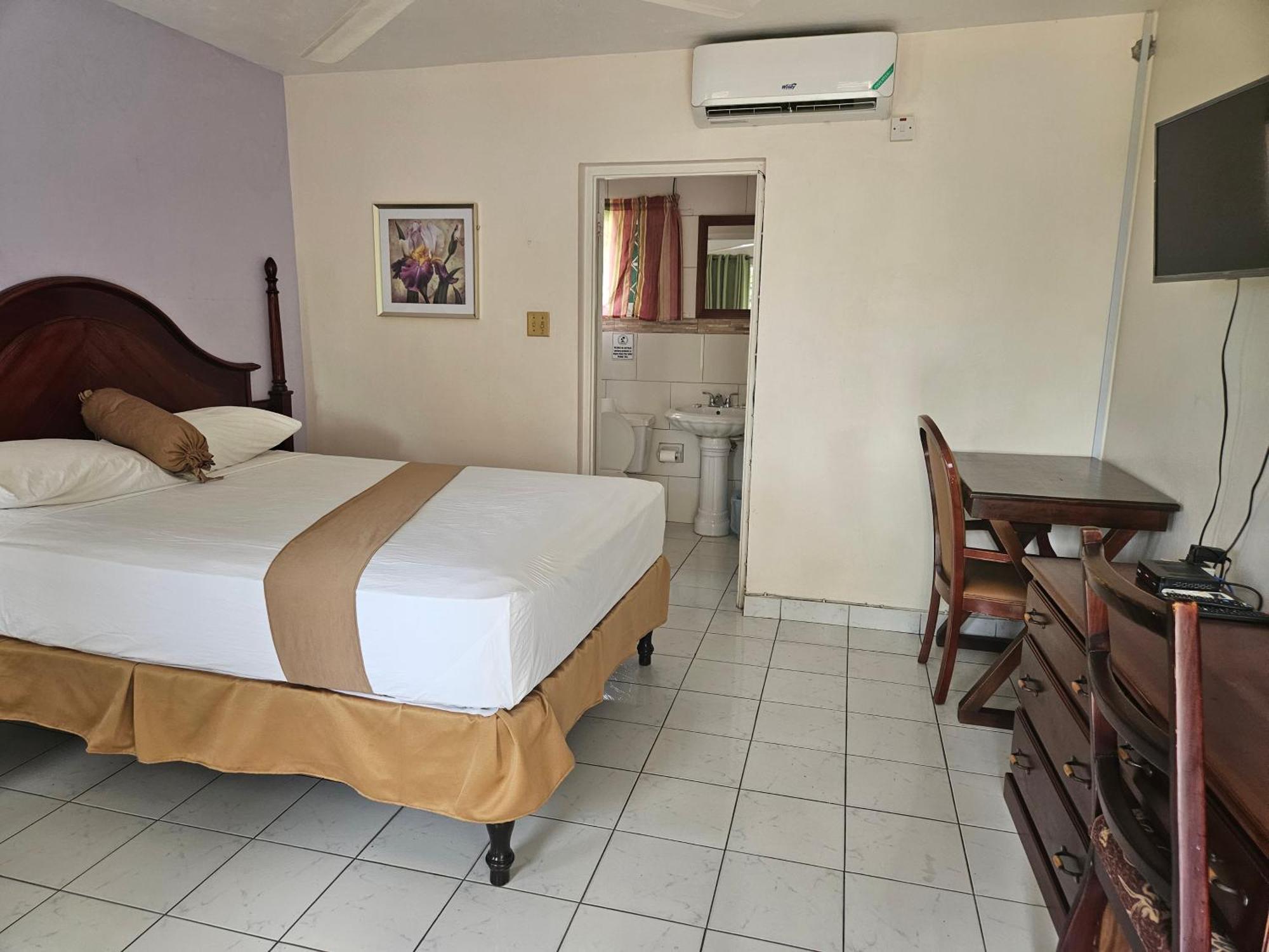 מונטגו ביי Palm Bay Guest House & Restaurant מראה חיצוני תמונה
