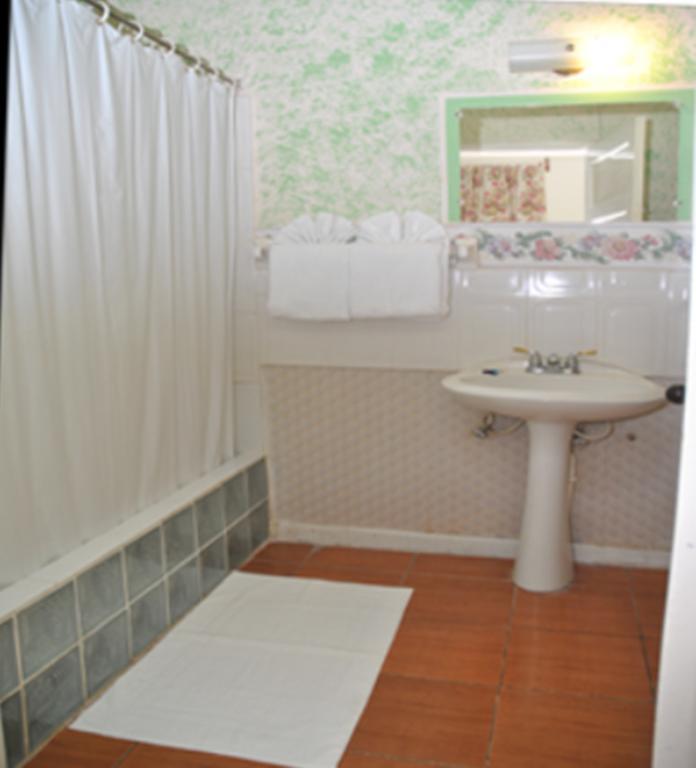 מונטגו ביי Palm Bay Guest House & Restaurant חדר תמונה